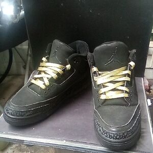Air Jordan 3 Retro "Black Cat" Sz 10.5